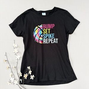 NWOT Black Volleyball Graphic Women's tee t-shirt top, women’s S.